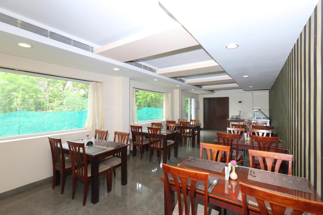 Oyo 15925 Tommaso Hotels And Resorts Sriperumbudur Luaran gambar